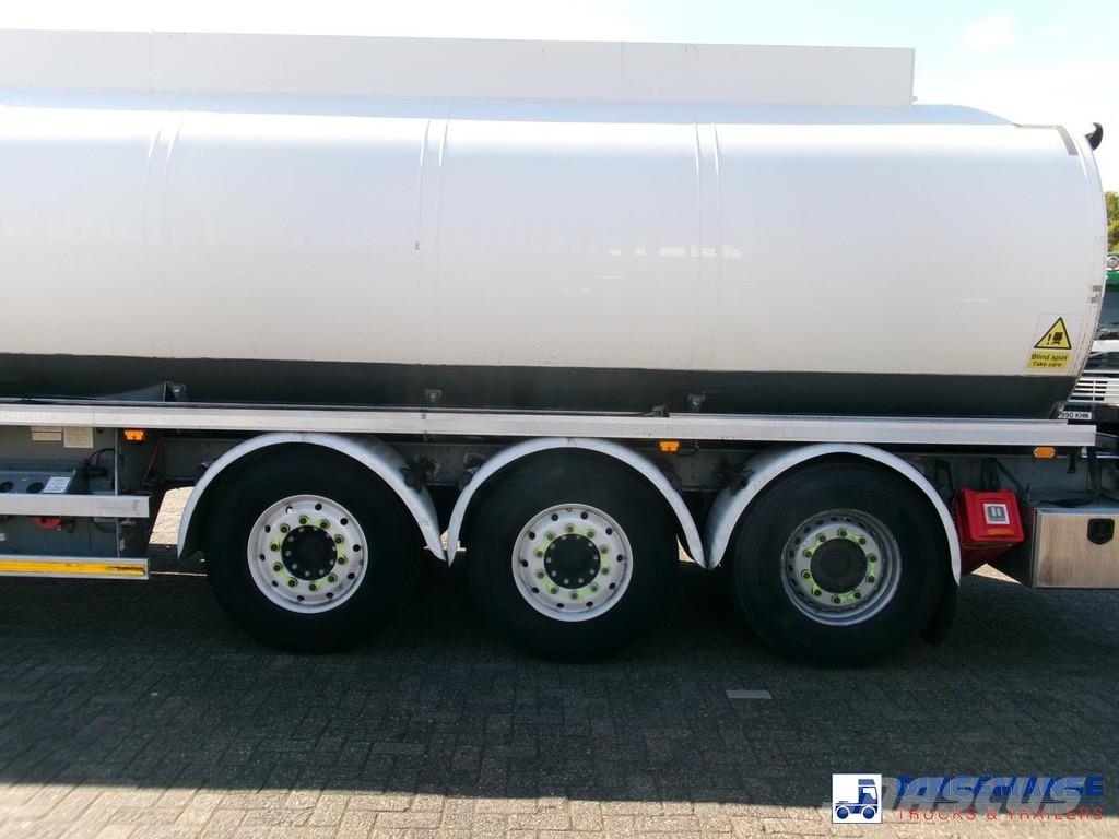 Lakeland Fuel tank alu 42.8 m3 / 6 comp + pump Напівпричепи-автоцистерни