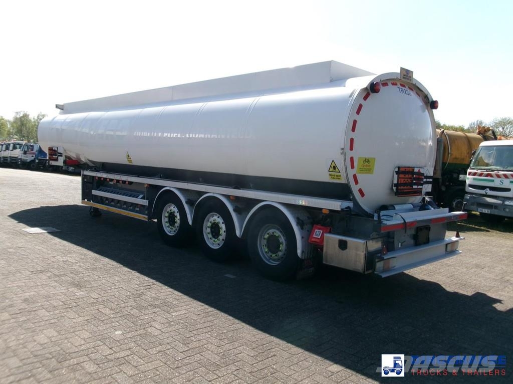 Lakeland Fuel tank alu 42.8 m3 / 6 comp + pump Напівпричепи-автоцистерни
