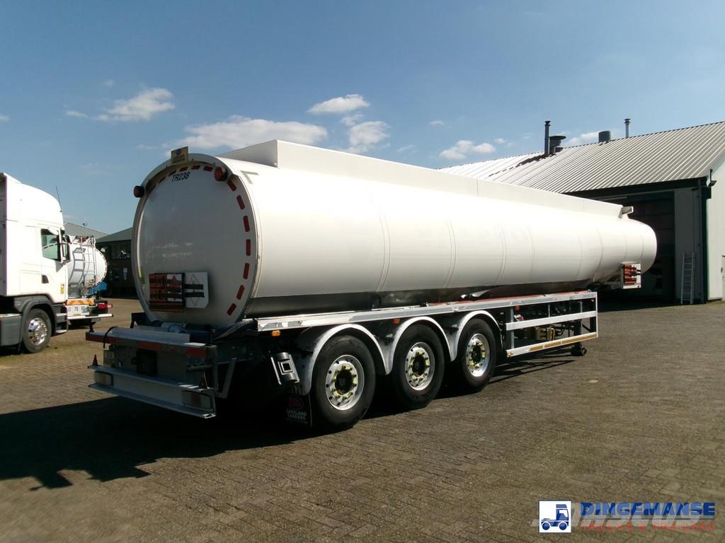 Lakeland Fuel tank alu 42.8 m3 / 6 comp + pump Напівпричепи-автоцистерни