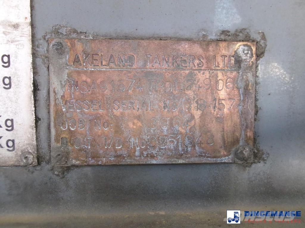 Lakeland Fuel tank alu 42.8 m3 / 6 comp + pump Напівпричепи-автоцистерни