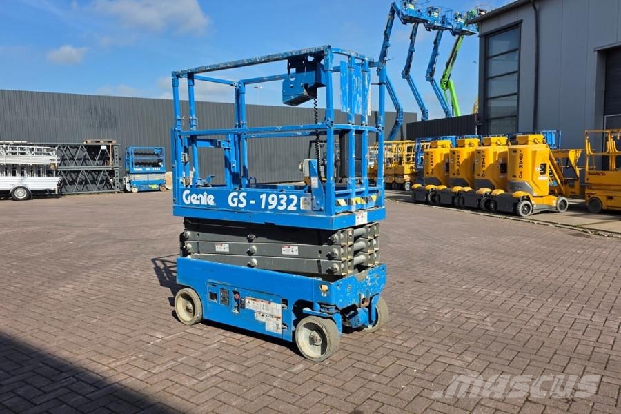Genie GS1932 Electric, Working Height 7.8 m, 227kg Capac 가위형 리프트