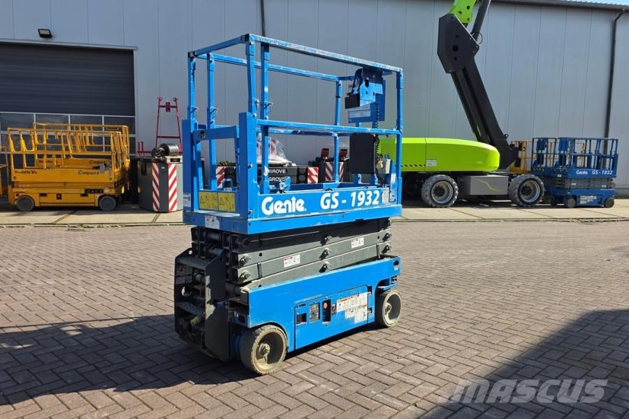 Genie GS1932 Electric, Working Height 7.8 m, 227kg Capac 가위형 리프트
