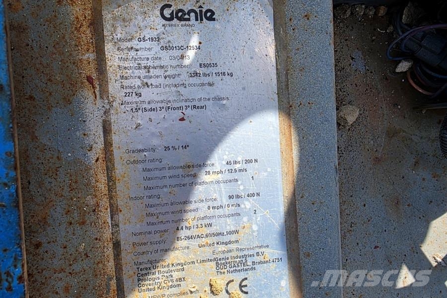 Genie GS1932 Electric, Working Height 7.8 m, 227kg Capac 가위형 리프트