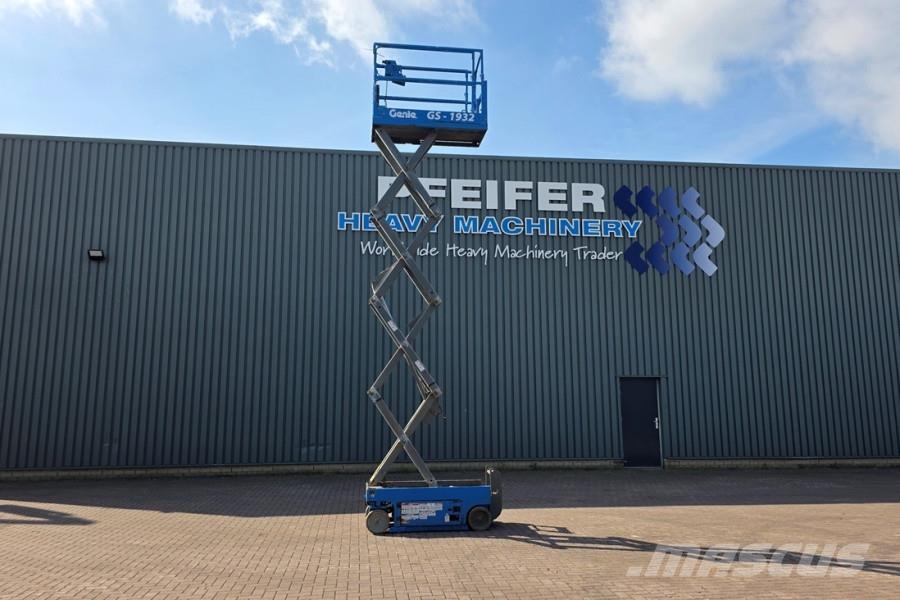 Genie GS1932 Electric, Working Height 7.8 m, 227kg Capac 가위형 리프트