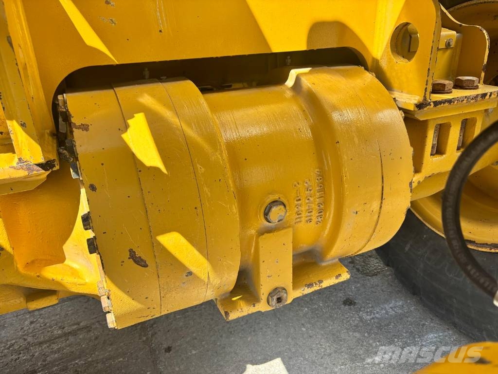 CAT 950 GC Pale gommate