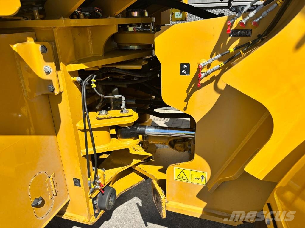 CAT 950 GC Pale gommate