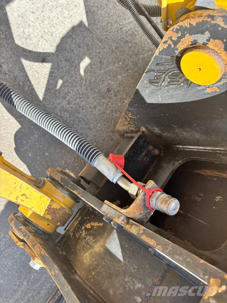 CAT 950 GC Pale gommate