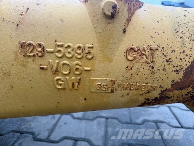 CAT 966 G REAR AXLES USED محور العجلة