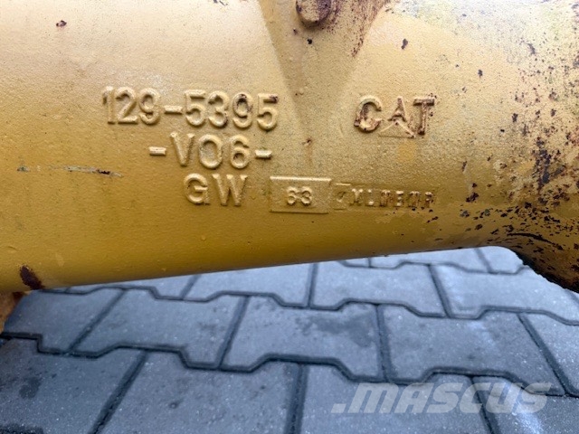 CAT 966 G REAR AXLES USED محور العجلة
