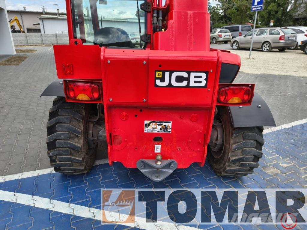 JCB 525-60 Teleskopické manipulátory
