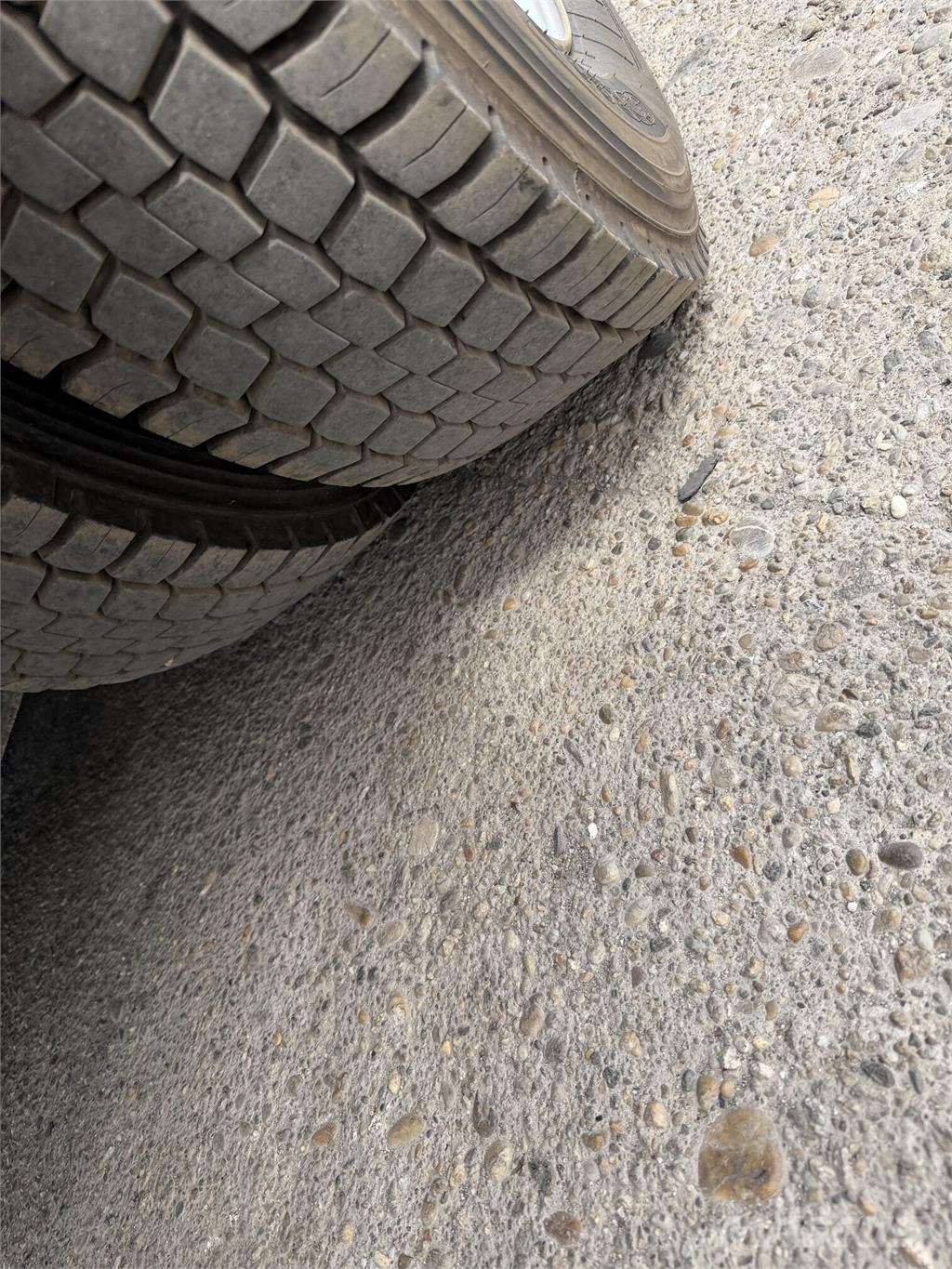 Iveco Eurocargo VIN 676 Pressukapelli kuorma-autot