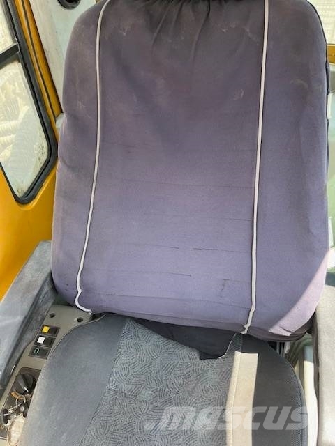 Hyundai Robex 450 LC7 Bageri guseničari