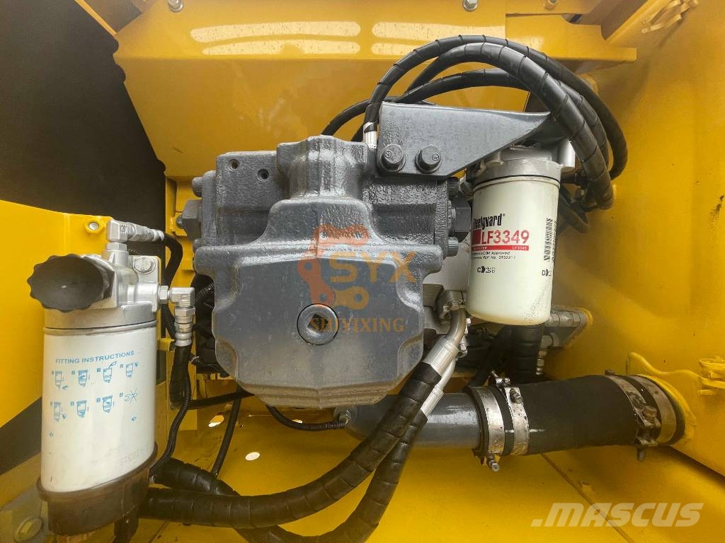 Komatsu PC 200 8N Bagri goseničarji