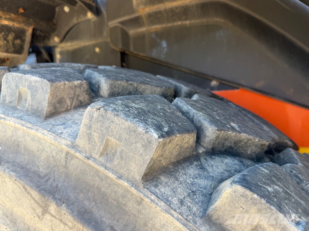 Hitachi 19to WheelLoader ZW 220-6 Quickhitch AC ZSA 250 31 لوادر بعجل