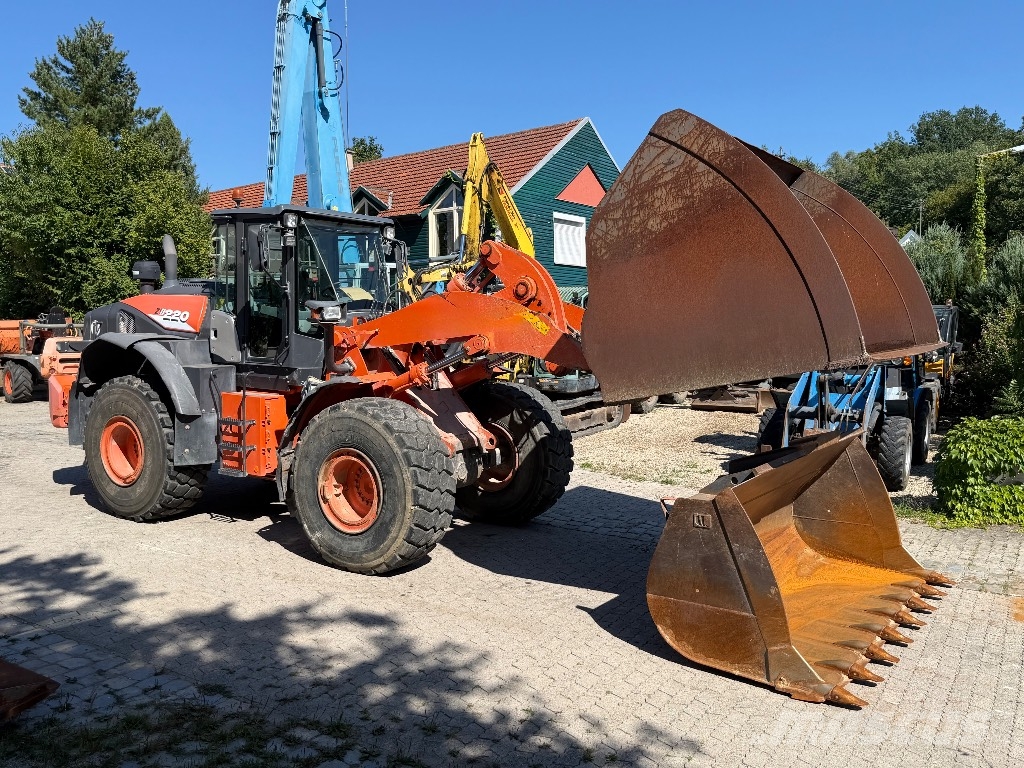 Hitachi 19to WheelLoader ZW 220-6 Quickhitch AC ZSA 250 31 لوادر بعجل
