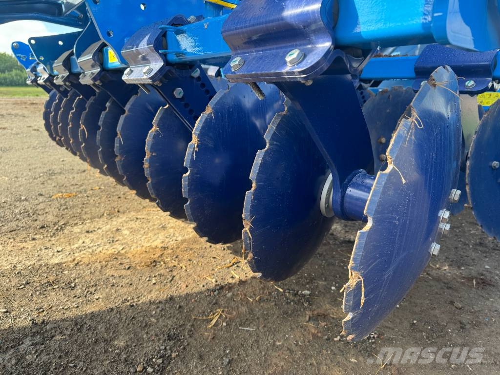 Farmet Falcon 3 Compact Combination drills