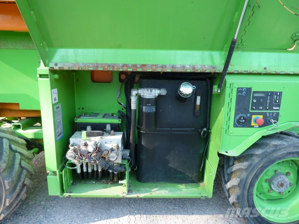 Genie GS 3268 RT 剪式升降機