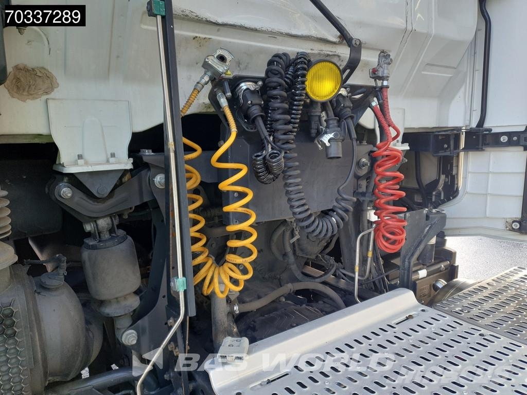 Iveco S-Way 460 S-Way 4X2 LNG! Retarder 2xTanks ACC Stan Nyergesvontatók