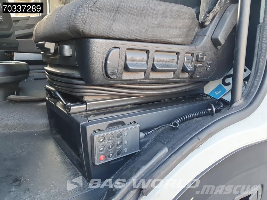 Iveco S-Way 460 S-Way 4X2 LNG! Retarder 2xTanks ACC Stan Nyergesvontatók