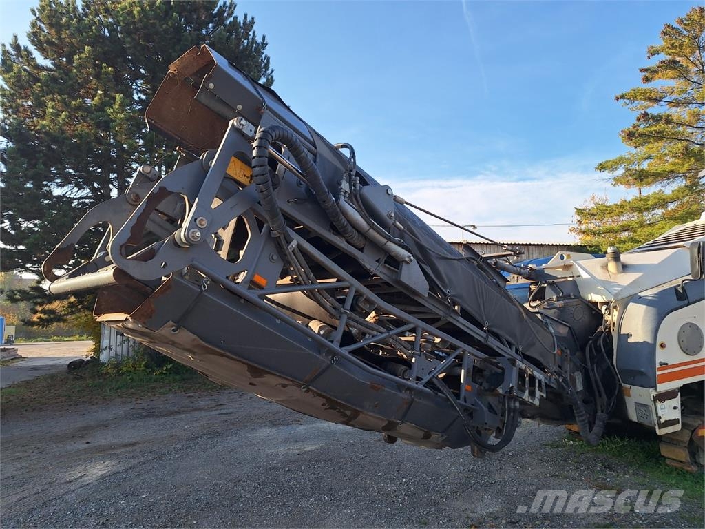 Wirtgen W 100 FI Diger