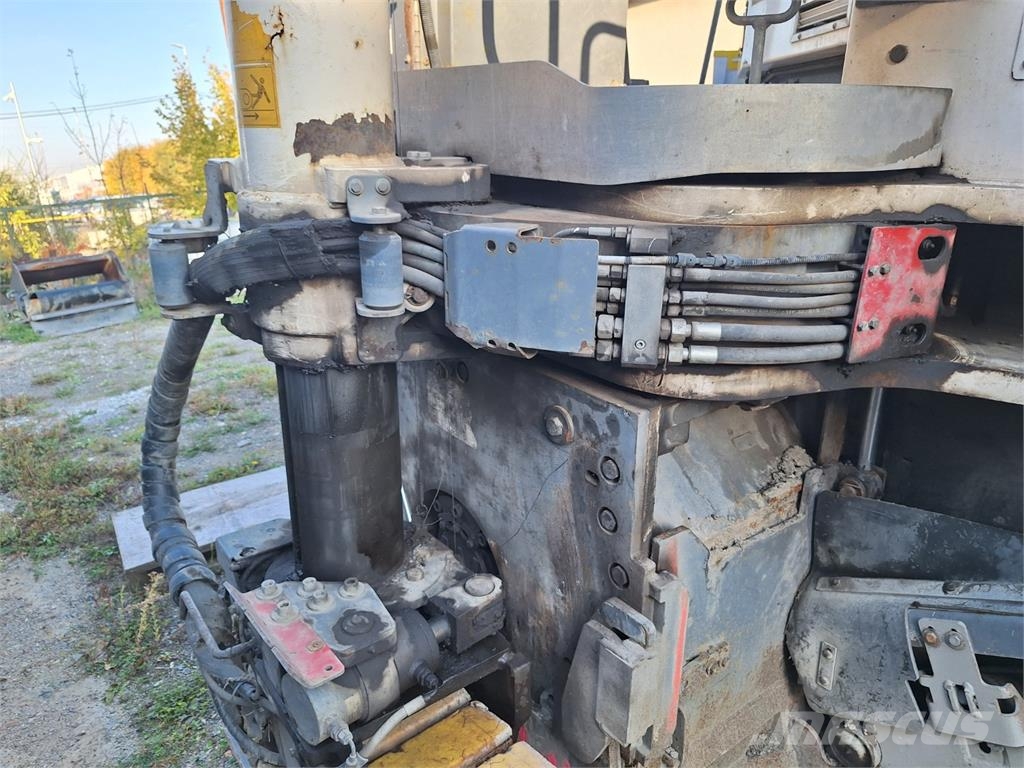 Wirtgen W 100 FI Diger