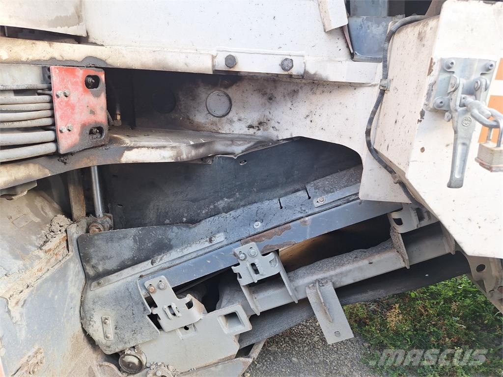 Wirtgen W 100 FI Diger