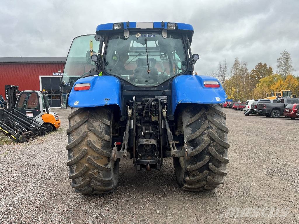 New Holland TS 125 A Dismantled. Only spare parts Traktorer