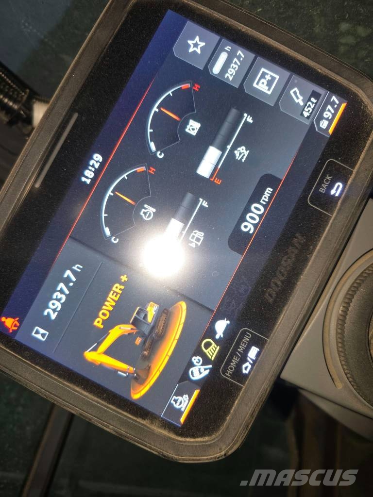 Doosan DX800LC-7 Bandgrävare