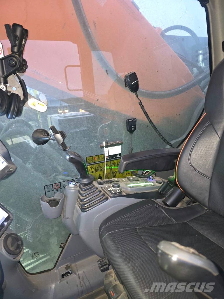 Doosan DX800LC-7 Bandgrävare