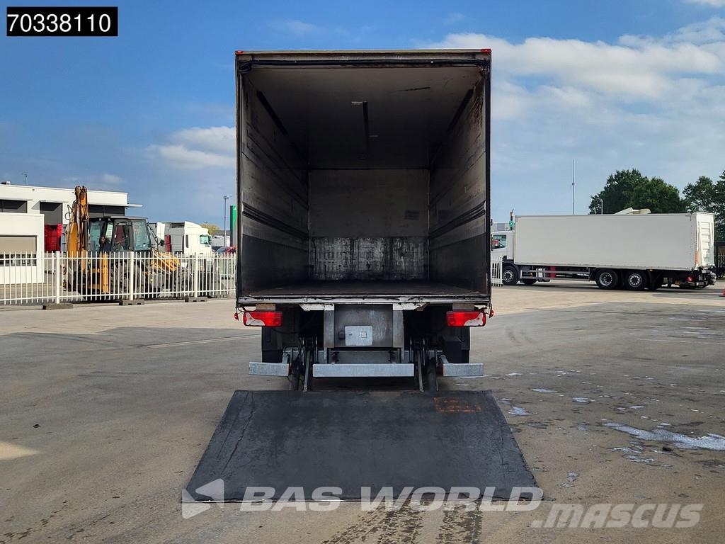 Scania P320 P 6X2 3000kg Ladebordwand Lift+steering axle Bakwagens met gesloten opbouw