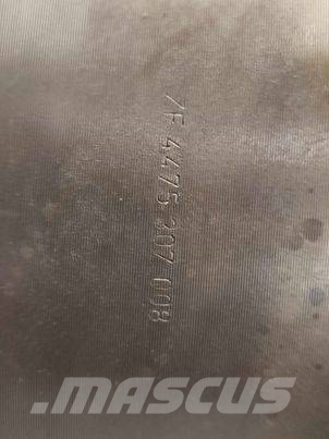 John Deere 3220 (ZF4475307008) portal axle Transmissie