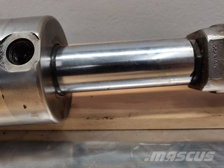 New Holland LM 5040 {turn piston Spicer } Šasija un piekare