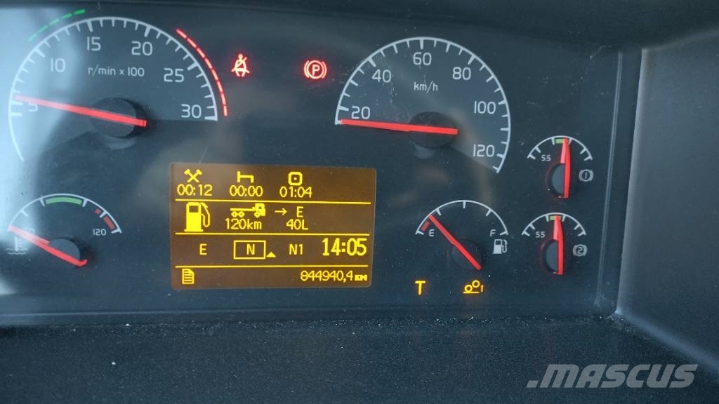 Volvo FH16 8x4 kippaavat konttilaitteet Bañeras basculantes usadas