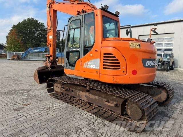 Doosan DX 140 LCR Kāpurķēžu ekskavatori