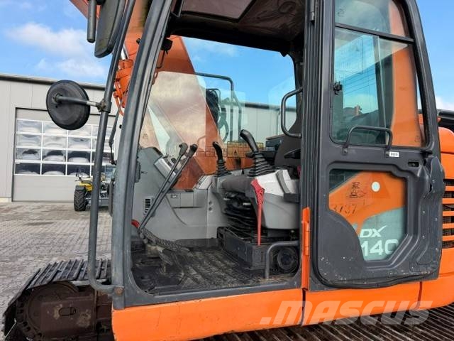 Doosan DX 140 LCR Kāpurķēžu ekskavatori