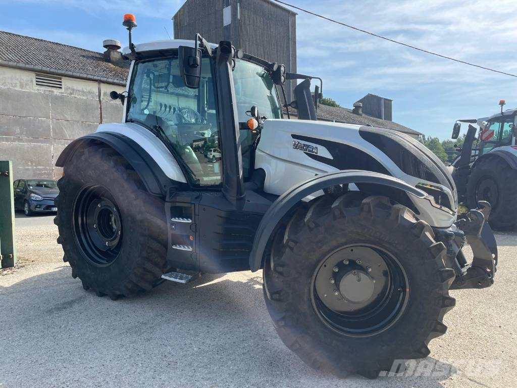Valtra T 255 Active Traktorji