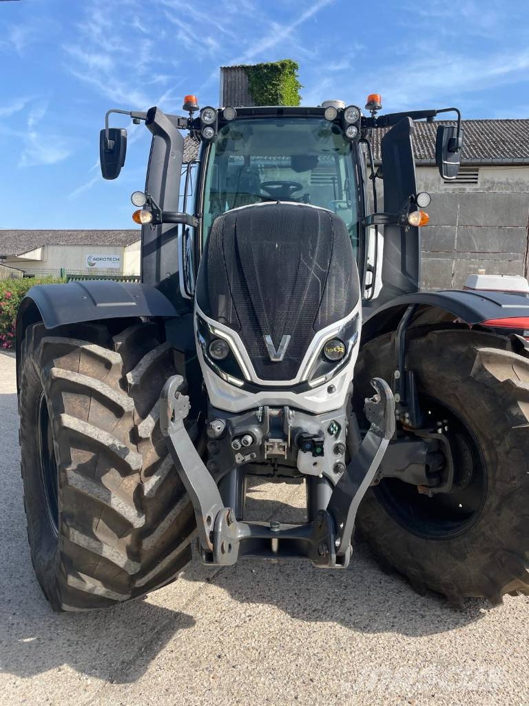 Valtra T 255 Active Traktorji