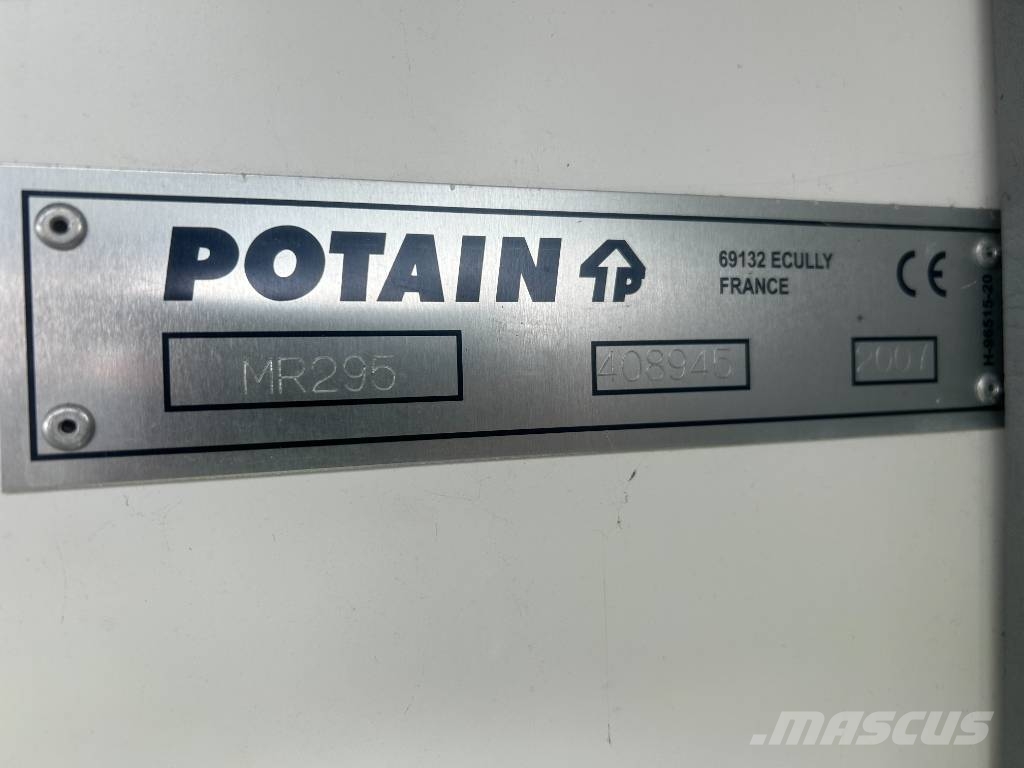Potain MR295 塔式起重機