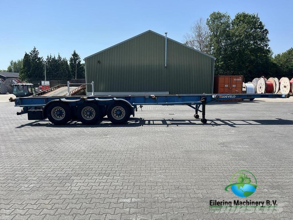 Schmitz Cargobull Cargobull, Fruehauf container chassis, LAG tipper Sin carrozar
