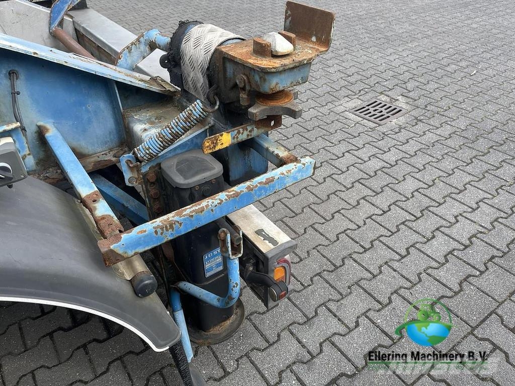 Schmitz Cargobull Cargobull, Fruehauf container chassis, LAG tipper Sin carrozar
