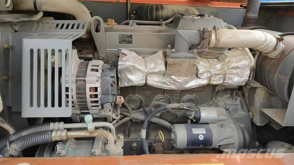 Hitachi Zaxis 60 Гусеничні екскаватори