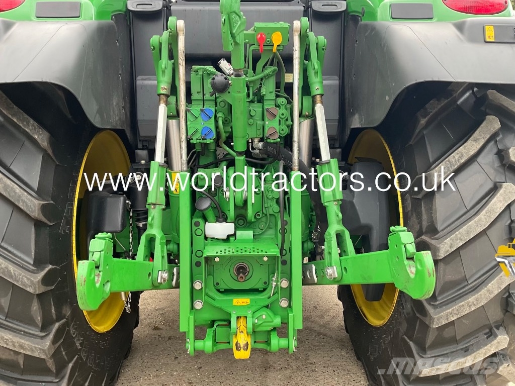 John Deere 6M 125 Traktoren