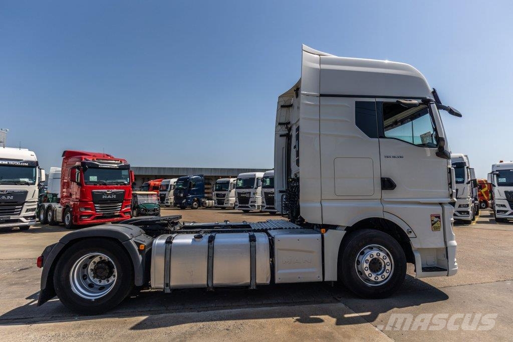 MAN TGX 18.510 BLS - INTARDER Vetopöytäautot