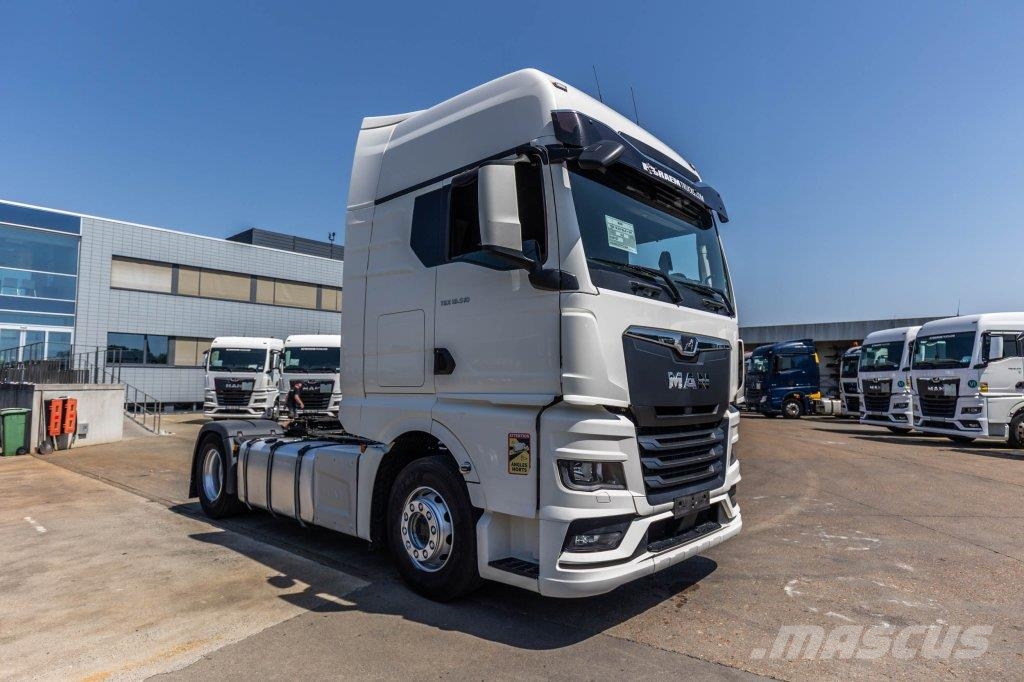 MAN TGX 18.510 BLS - INTARDER Vetopöytäautot