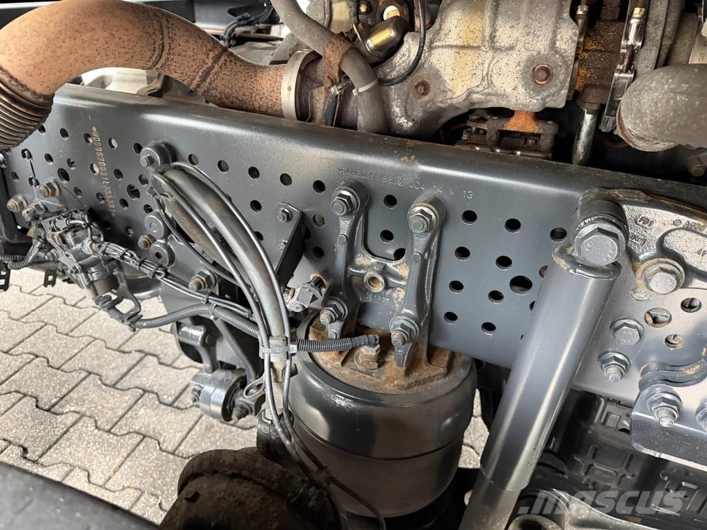 Mercedes-Benz Actros 1824 4x2 BDF Chassis Euro 6 *432 Tkm* Full Razstavljivi tovornjaki z žičnimi dvigali
