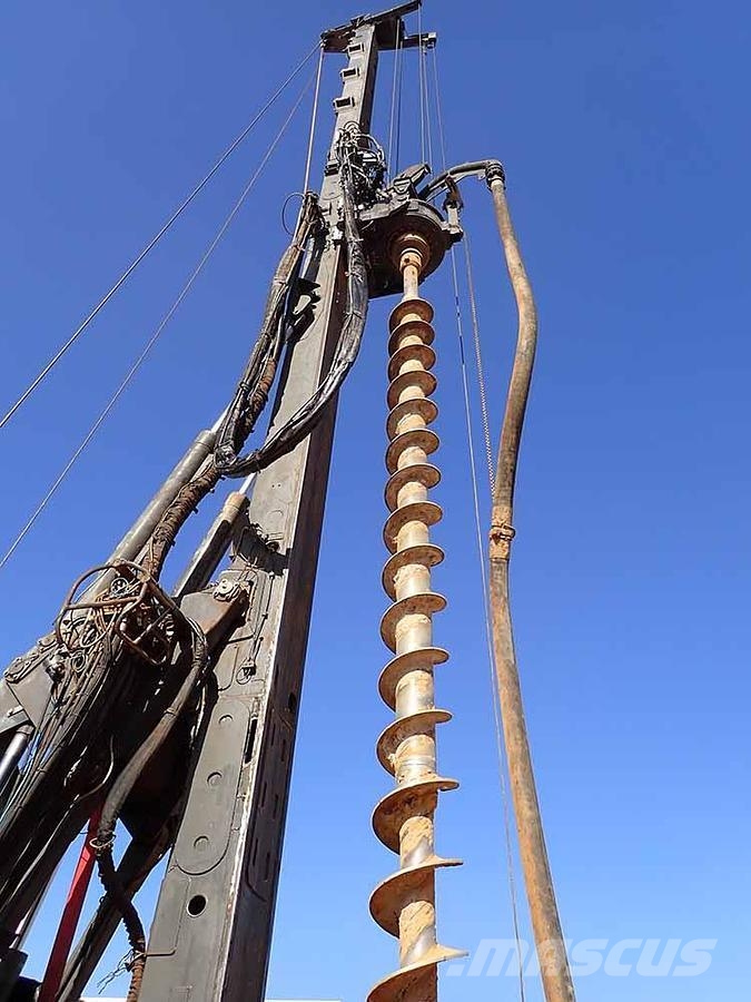 Casagrande B200XP-2 معدات الثقب السطحي