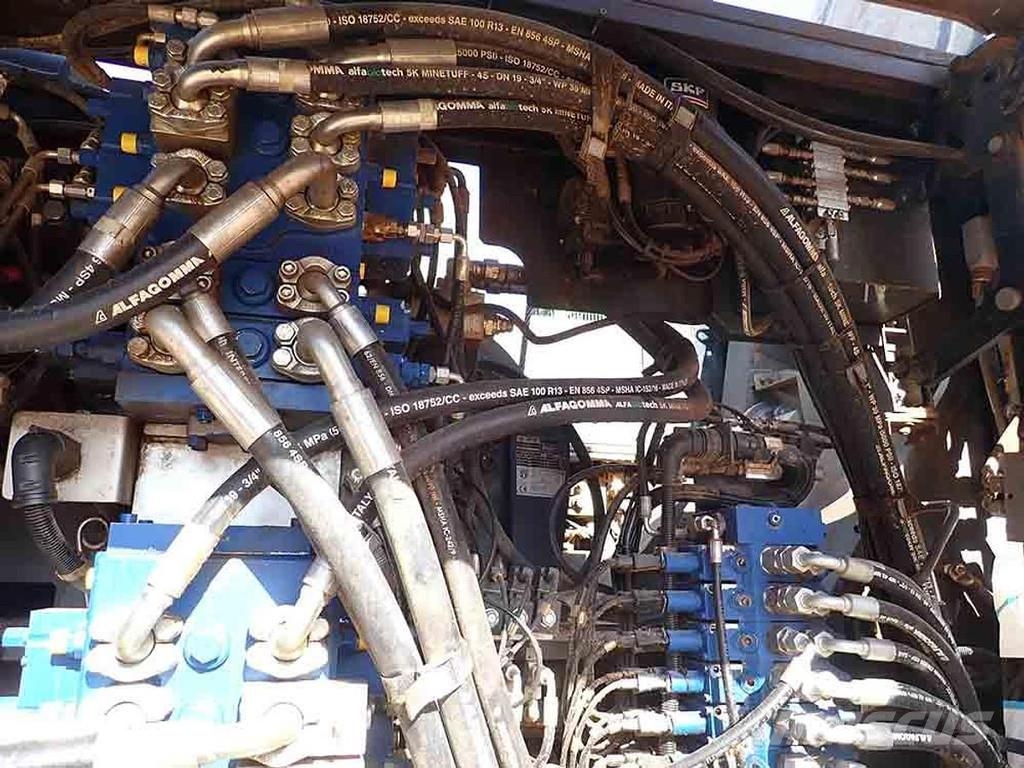 Casagrande B200XP-2 معدات الثقب السطحي