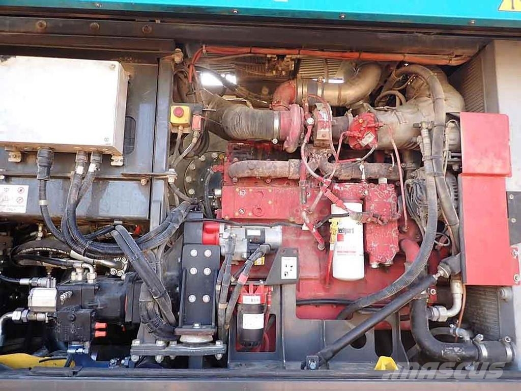 Casagrande B200XP-2 معدات الثقب السطحي