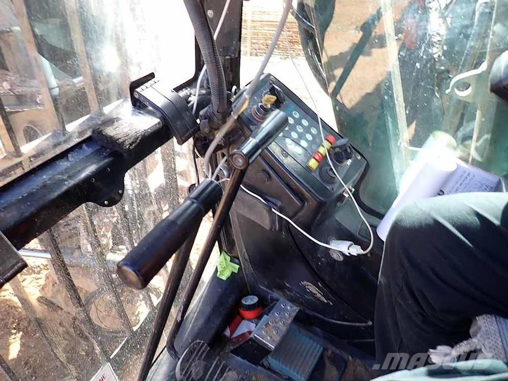 Casagrande B200XP-2 معدات الثقب السطحي