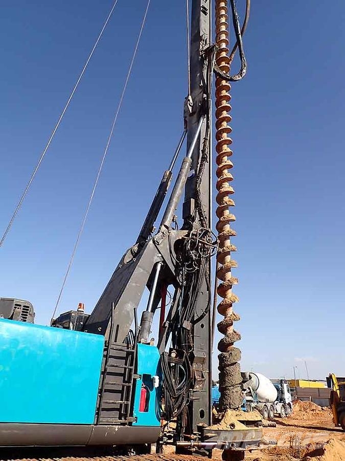 Casagrande B200XP-2 معدات الثقب السطحي